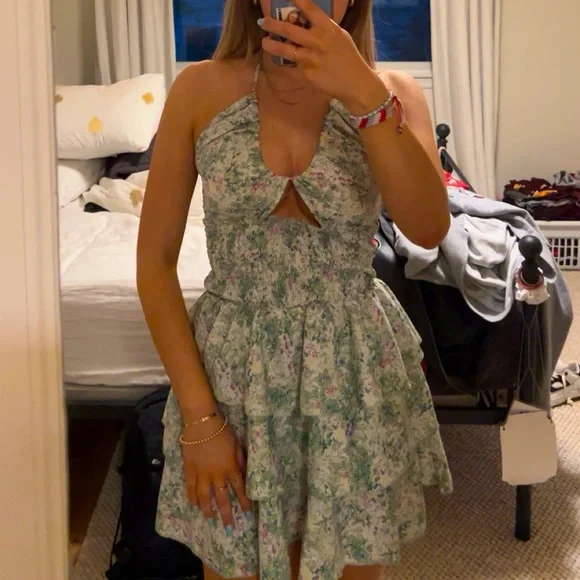 backless dress types SHEIN VCAY Plus Size Vacation Leisure Side Slit Backless Halter Floral   Loyabi